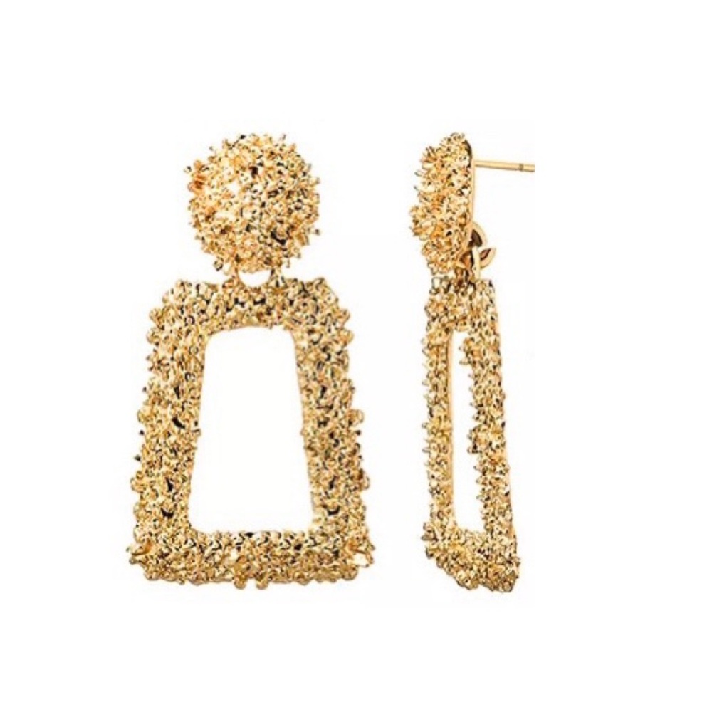 π3/$30 New Gold Textured Statement Earrings - Picture 3 of 3